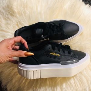 Adidas hypersleek w black pictured sz 5.5 NWT new